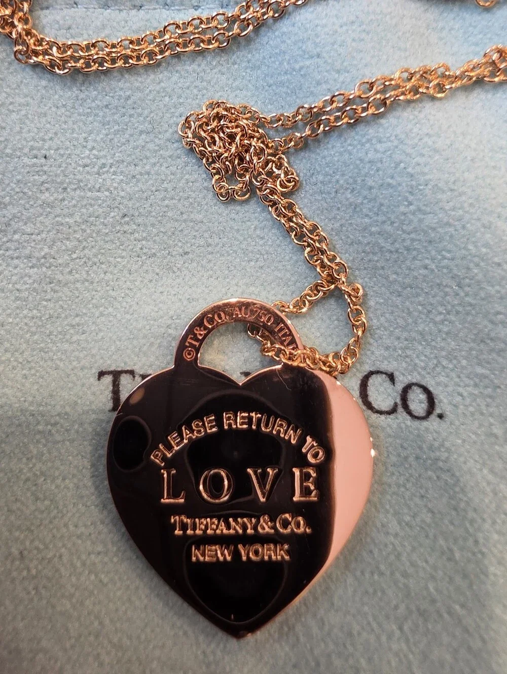 Tiffany & Co. Return to Love 18k Rose Gold Gold Heart Lock Necklace